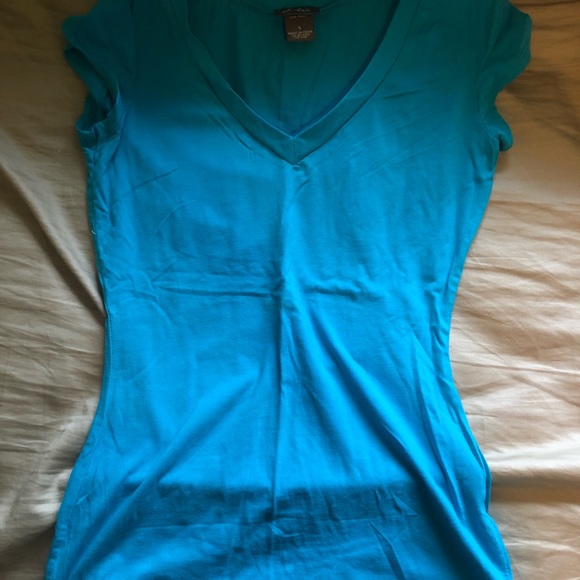 Blue tee - Picture 2 of 4
